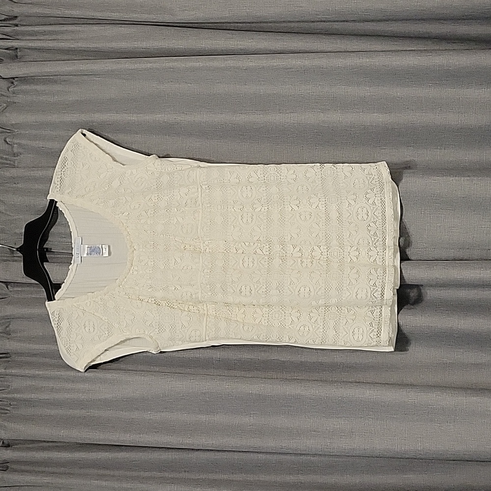 Lizwear, women's L, ivory/cream color, lace front sleeveless shirt.